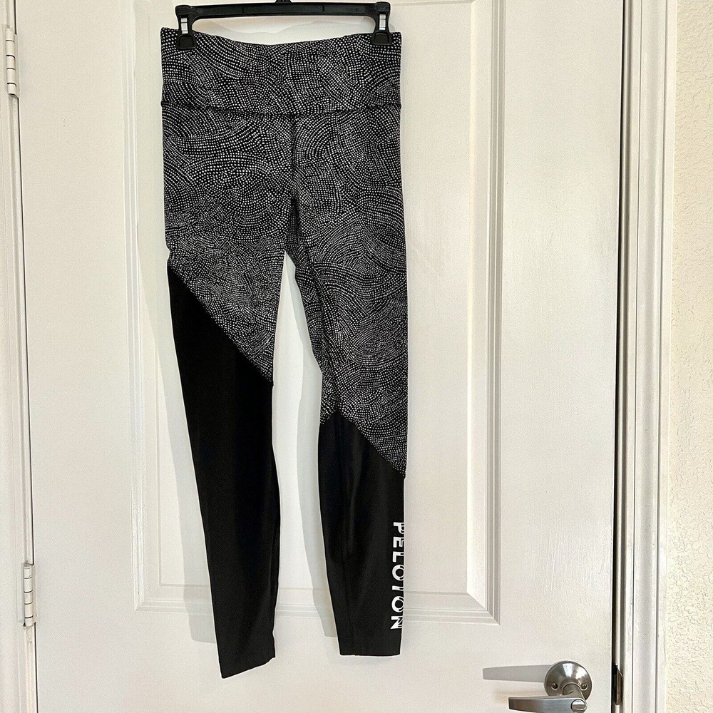 LULULEMON X Peloton Size 6 Black Dot Reflective Tight Workout Pants Leggings